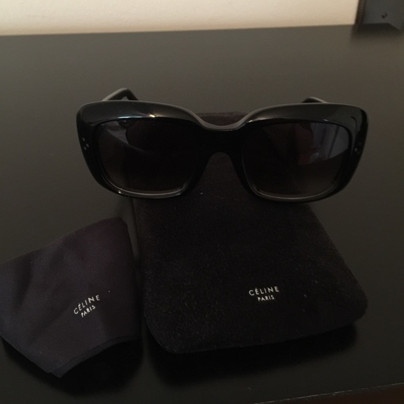 Celine Accessories - Like new Celine black sunglasses