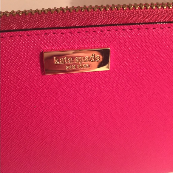 Kate Spade pink wallet ❤️ - Picture 2 of 4