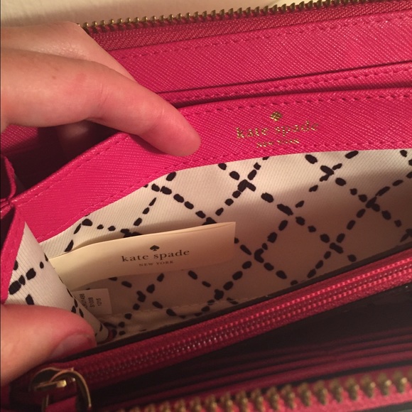 Kate Spade pink wallet ❤️ - Picture 4 of 4