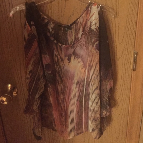 Open shoulder sheer shirt