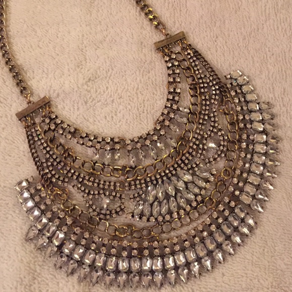 Vintage Style Statement Necklace - Picture 2 of 4