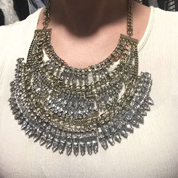 Vintage Style Statement Necklace - Picture 4 of 4