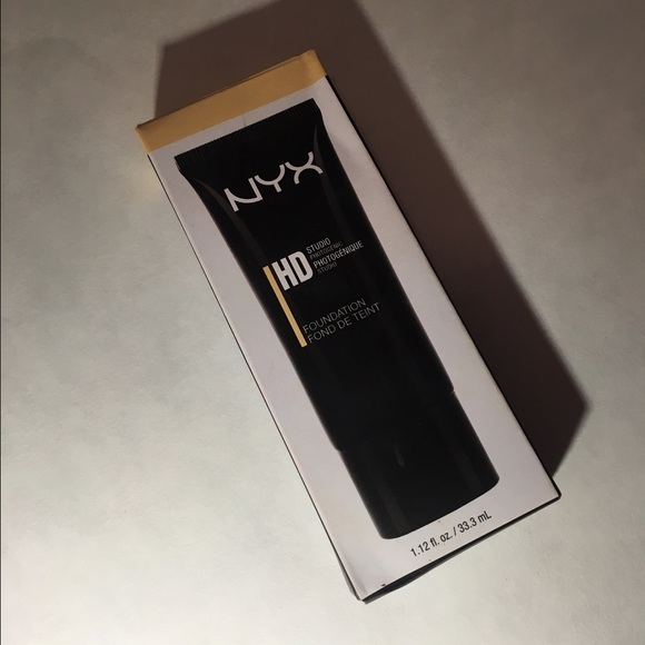 Nyx HD studio photogenic foundation