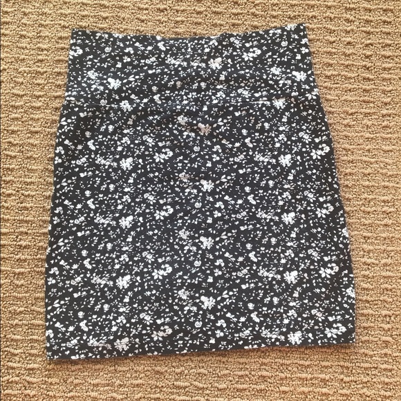 MINI PENCIL SKIRT