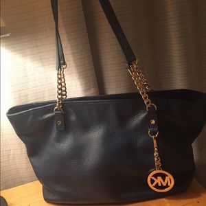 Michael Kors navy blue bag ❤️
