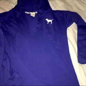 FLASH SALE 🍂 VS BLUE HOODED SWEATER 🍂