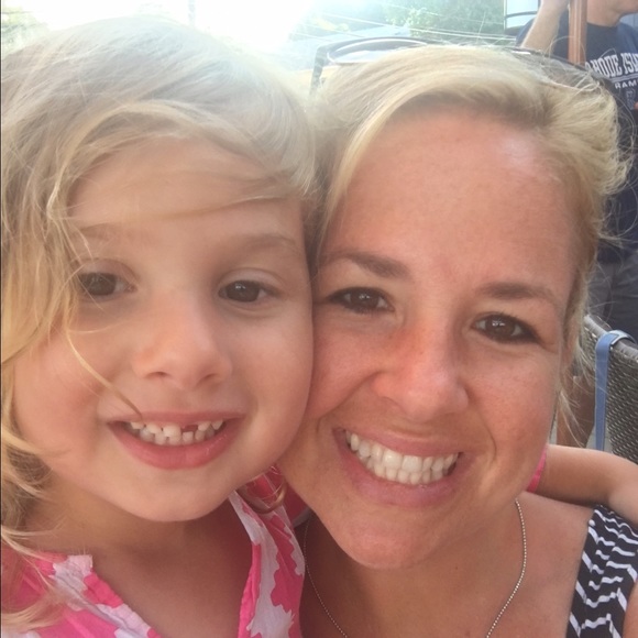 Meet your Posher, Liz