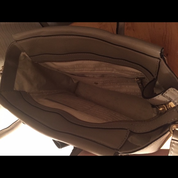 Kate Spade tan tote with black bow ❤️ - Picture 2 of 4