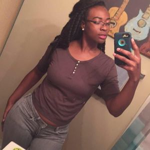 Meet your Posher, Sierra