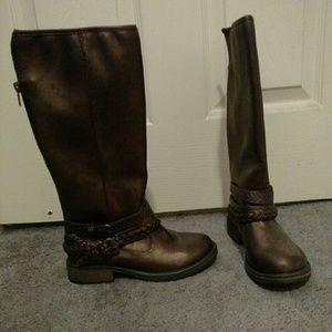 Big kids size 2 tall boots
