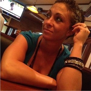 Meet your Posher, Nina