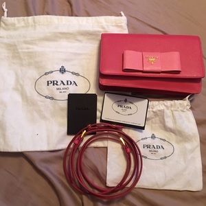 NWT Saffiano leather shoulder bag with bow