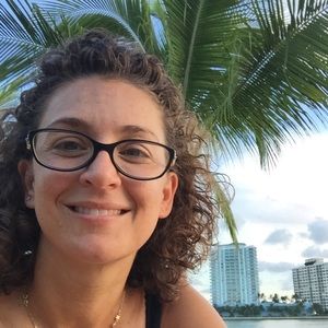 Meet your Posher, Claudia