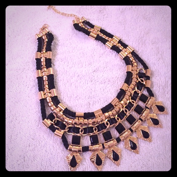 Black woven statement necklace