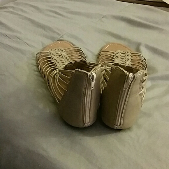 Bronze sandles - Picture 2 of 2