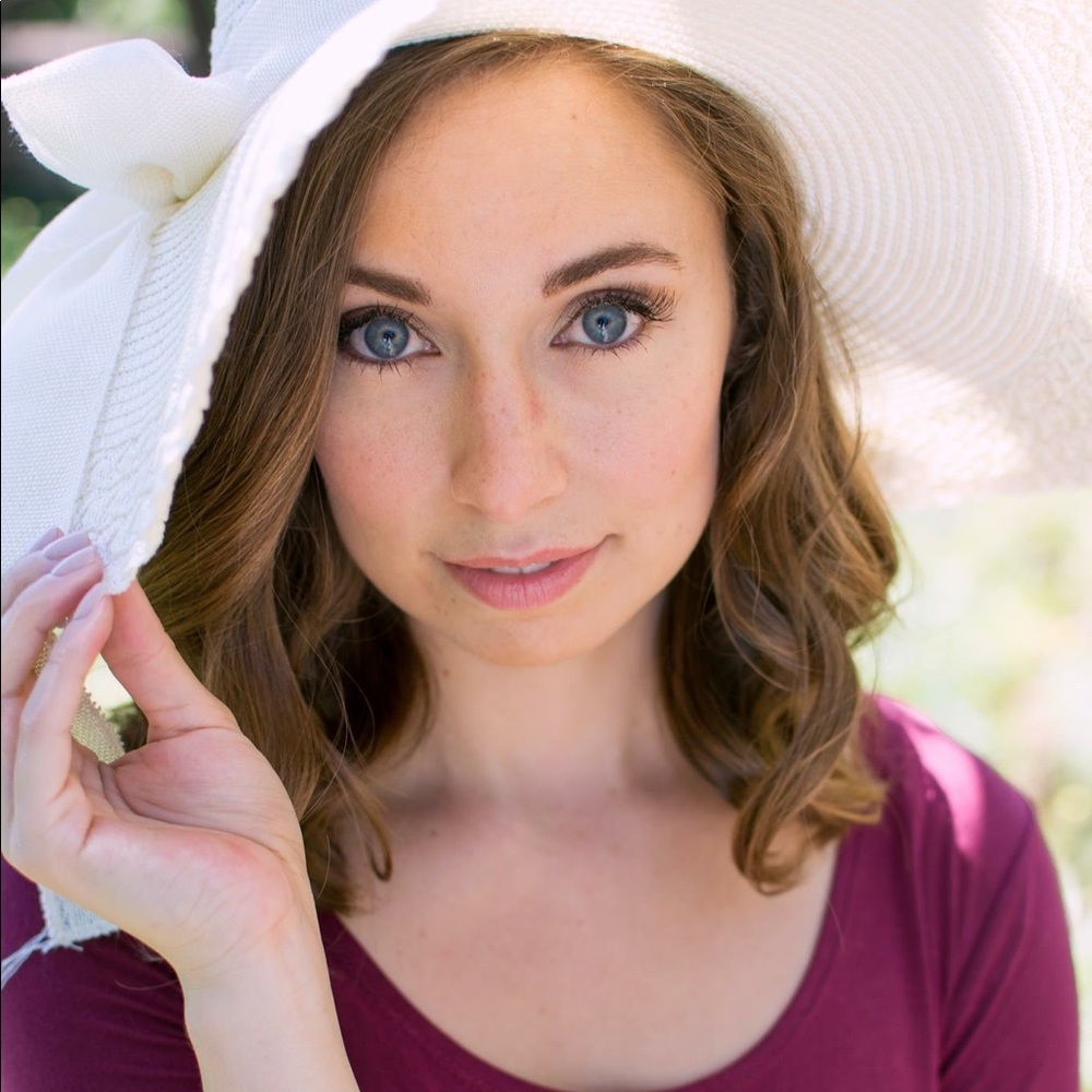 Meet your Posher, Tiffany