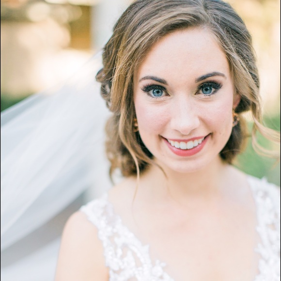 Meet your Posher, Tiffany - Picture 2 of 2