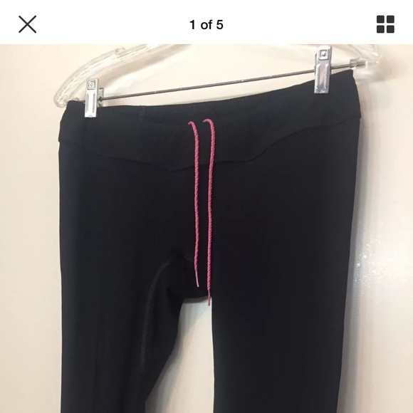 ⚡️ISO⚡️ Jolyn Capri or legging old style - Picture 3 of 5