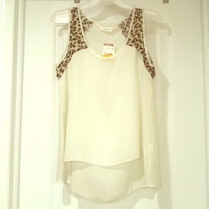 Flowy Leopard Print Top