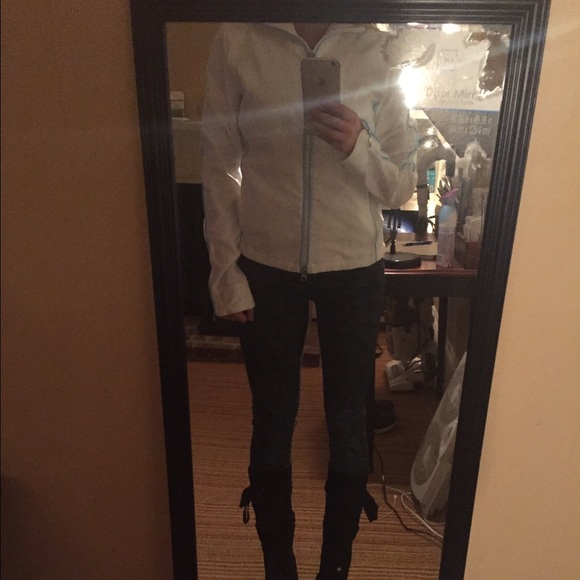 Nike white jacket ❤️ - Picture 1 of 3