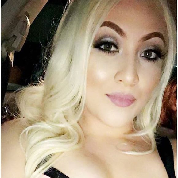 Meet your Posher, Liz