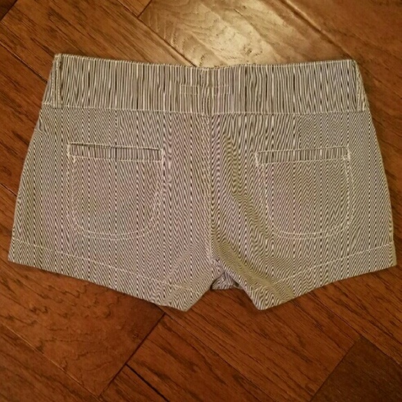 Blue and White Striped Shorts - Picture 3 of 4