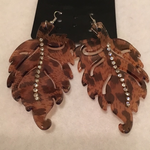 Boutique Jewelry - Brown Acrylic Crystal Leaf Earrings 3"X1.5"