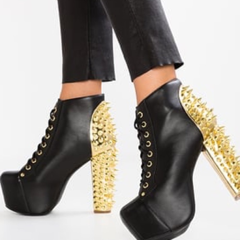 🔴 SALE! Jeffrey Campbell gold spiked lita