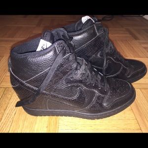 Nike Wedge Sneaker