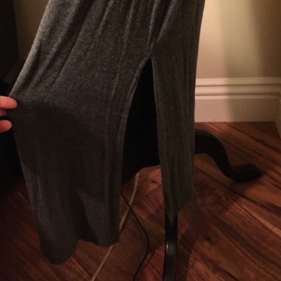 BRANDY MELVILLE GREY MAXI SKIRT - Picture 2 of 4