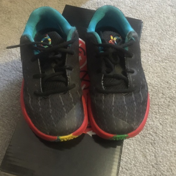 2 pair of sneakers