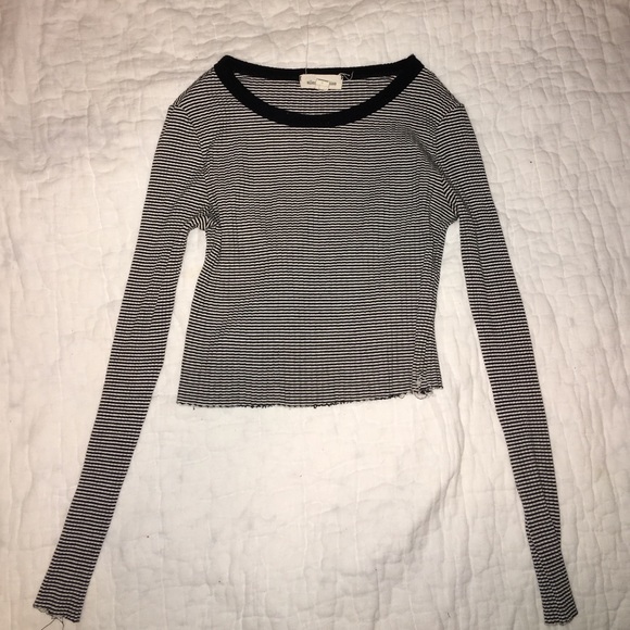cropped fitted long sleeve