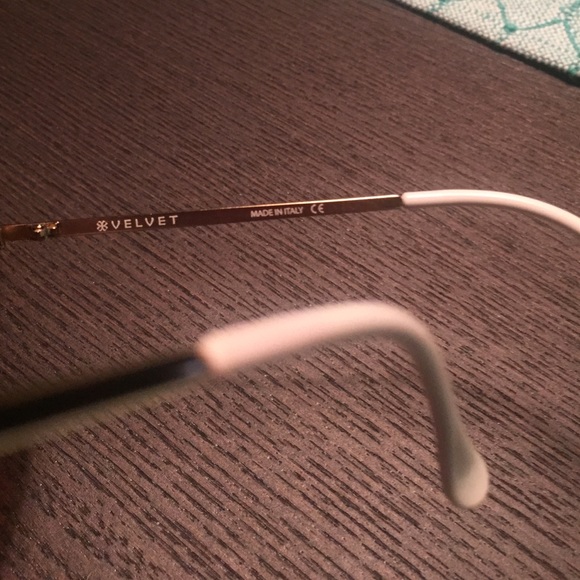 Rose lens & gold round sunglasses
