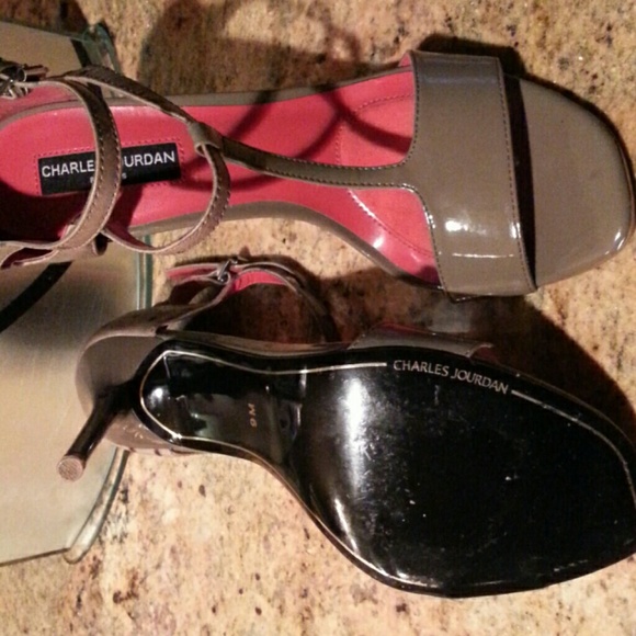 Shoes - Picture 4 of 4