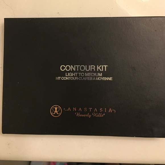 Anastasia of Beverly Hills Contour Kit