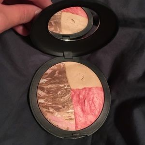 Laura Geller baked color and countour