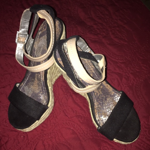 BCBG wedges