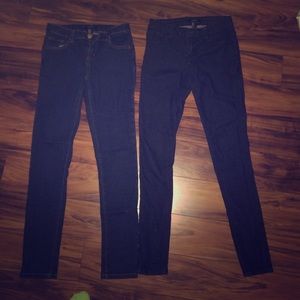 2 pairs of skinny jeans forever 21