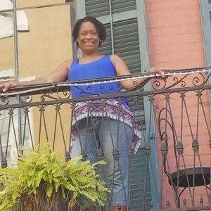 Meet your Posher, Sharon