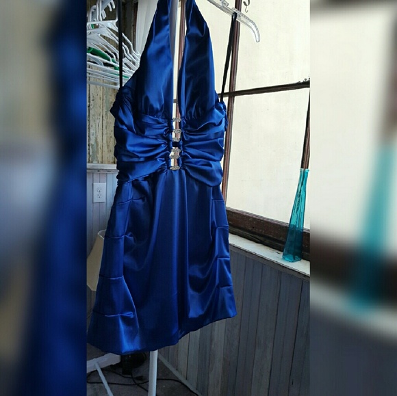 Party dress! - Picture 1 of 4