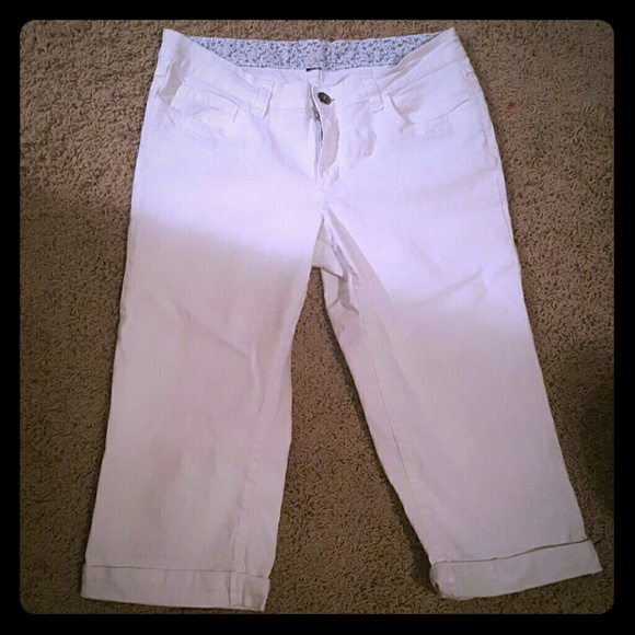 2 pair Capri pants