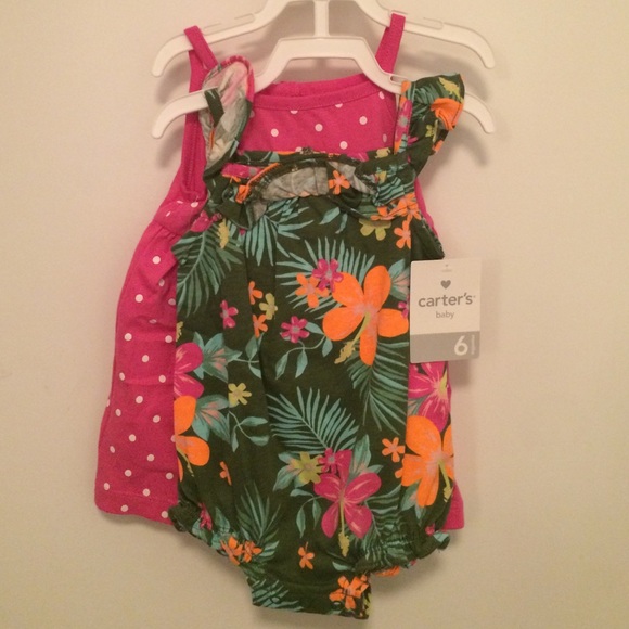 BNWT 2pack Carters onesie/play clothes size 6mos