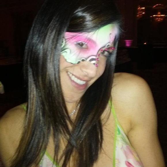 Meet your Posher, Ali