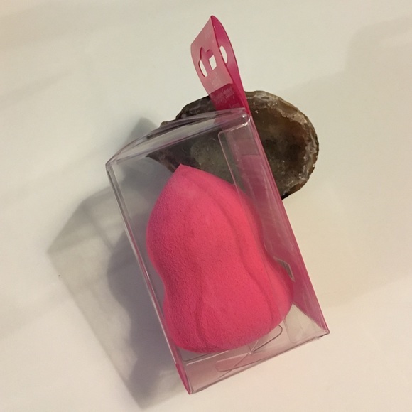 🆕 Profusion Pink Beauty Blender Sponge - Picture 2 of 2