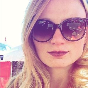 Meet your Posher, Marina