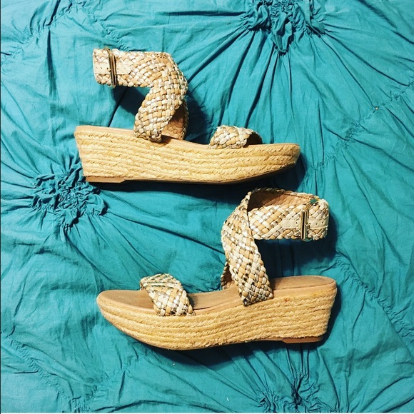 Jessica Simpson wedges