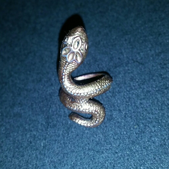 Snake ring - Picture 2 of 3