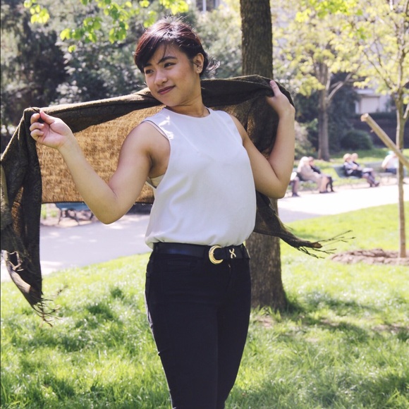 Meet your Posher, Clarisse - Picture 3 of 3