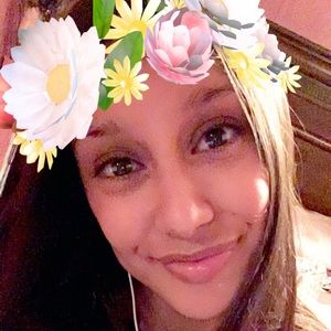 Meet your Posher, Yulisa