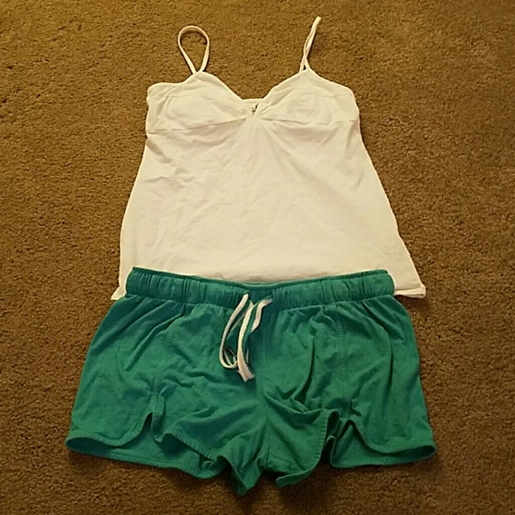 Pajama set. Green shorts and bra top tank